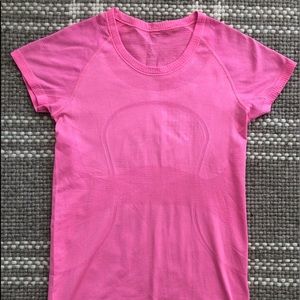 Lululemon Athletica -  Swiftly short sleeve - Sz 8
